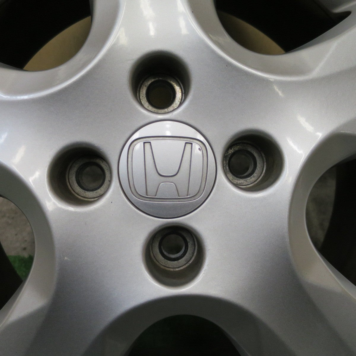 4本価格★ホンダ フィット シャトル 純正 ホイール 15インチ 15×5.5J PCD100/4H★6060906NGホ