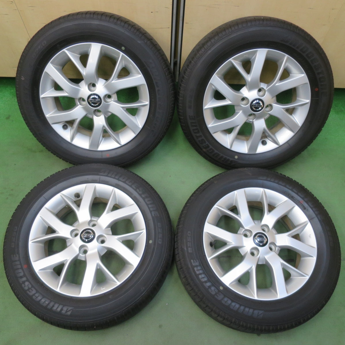 バリ溝！キレイ！9分★日産 E12 ノート e-power 純正 185/65R15 ブリヂストン B250 15インチ PCD100/4H★6042908イノ