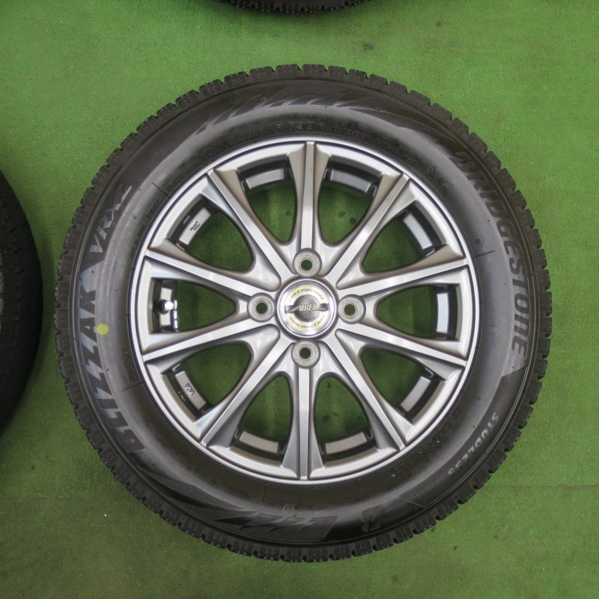 バリ溝！23年！キレイ！9.5分以上★スタッドレス 165/65R14 ブリヂストン ブリザック VRX2 AXEL アクセル 14インチ ハスラー フレアクロスオーバー 等 PCD100/4H★6022006TTス