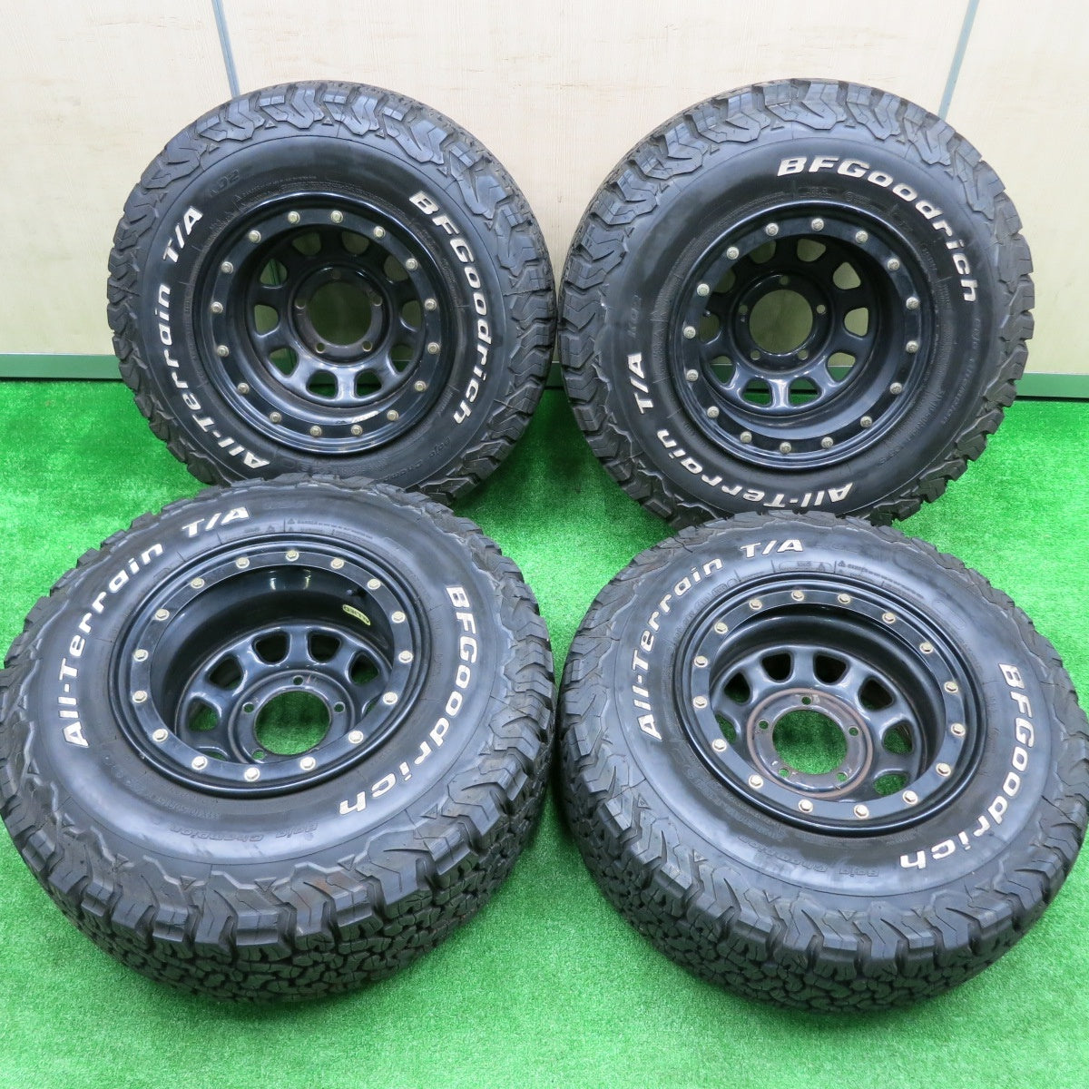 *送料無料* ビードロック付！バリ溝！9分★デイトナ ダッジ ラムバン 30×9.50R15 31×10.50R15 BFグッドリッチ All-Terrain T/A KO2 DAYTONA PCD139.7/5H★4081001HAノ