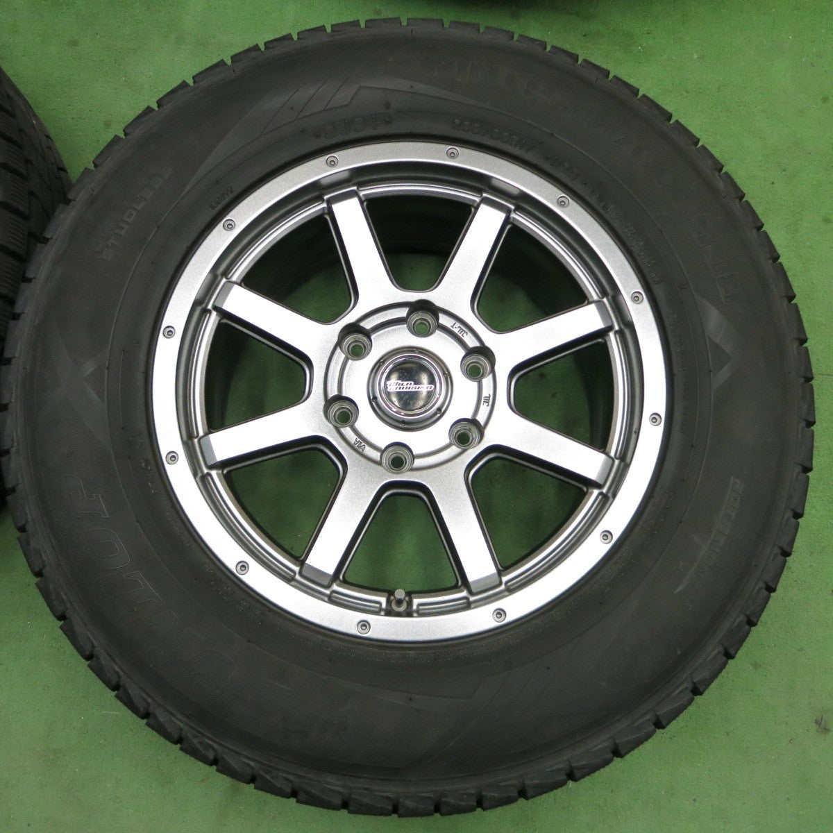 バリ溝！21年！キレイ！9分★スタッドレス 265/65R17 ダンロップ ウインターマックス SJ8+ WILD CRUISING ワイルド クルージング 17インチ PCD139.7/6H★5042201ナス