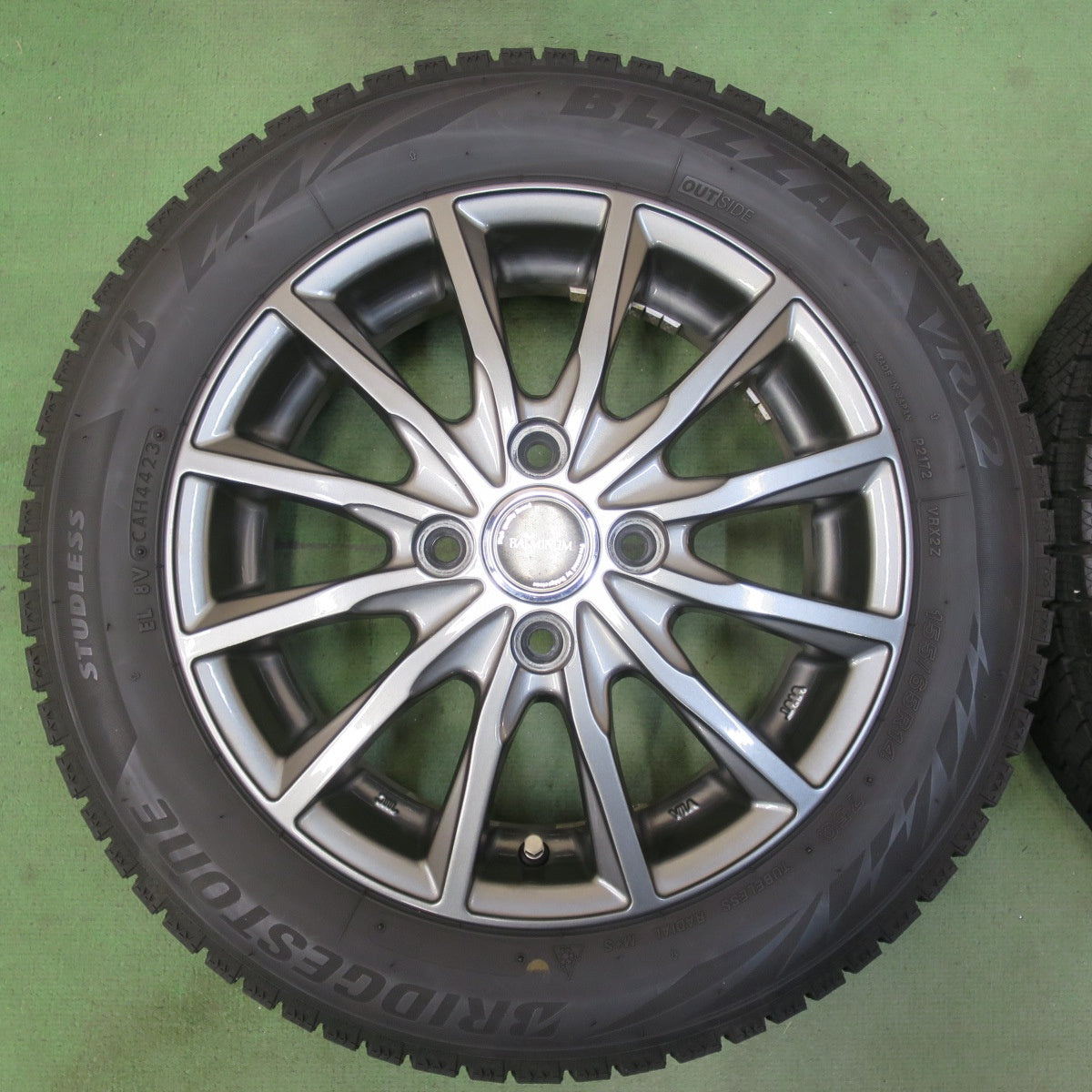 バリ溝！23年！キレイ！8.5分★スタッドレス 155/65R14 ブリヂストン ブリザック VRX2 BALMINUM AR12 バルミナ 14インチ PCD100/4H★6040905イス