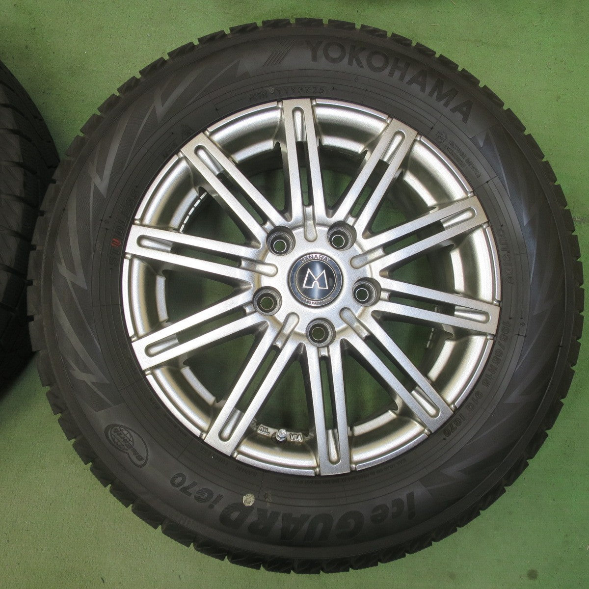 バリ溝！25年！キレイ！ほぼ10分★スタッドレス 195/65R15 ヨコハマ アイスガード iG70 MANARAY マナレイ 15インチ PCD114.3/5H★6041405イス