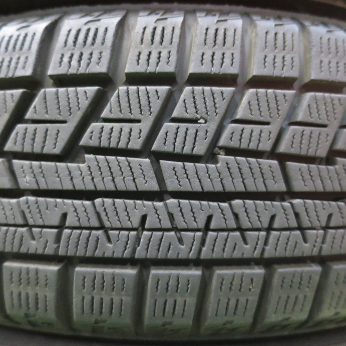[送料無料] バリ溝！9分★スタッドレス 155/65R14 ヨコハマ アイスガード iG60 WEZEN 14インチ PCD100/4H★5011604イス