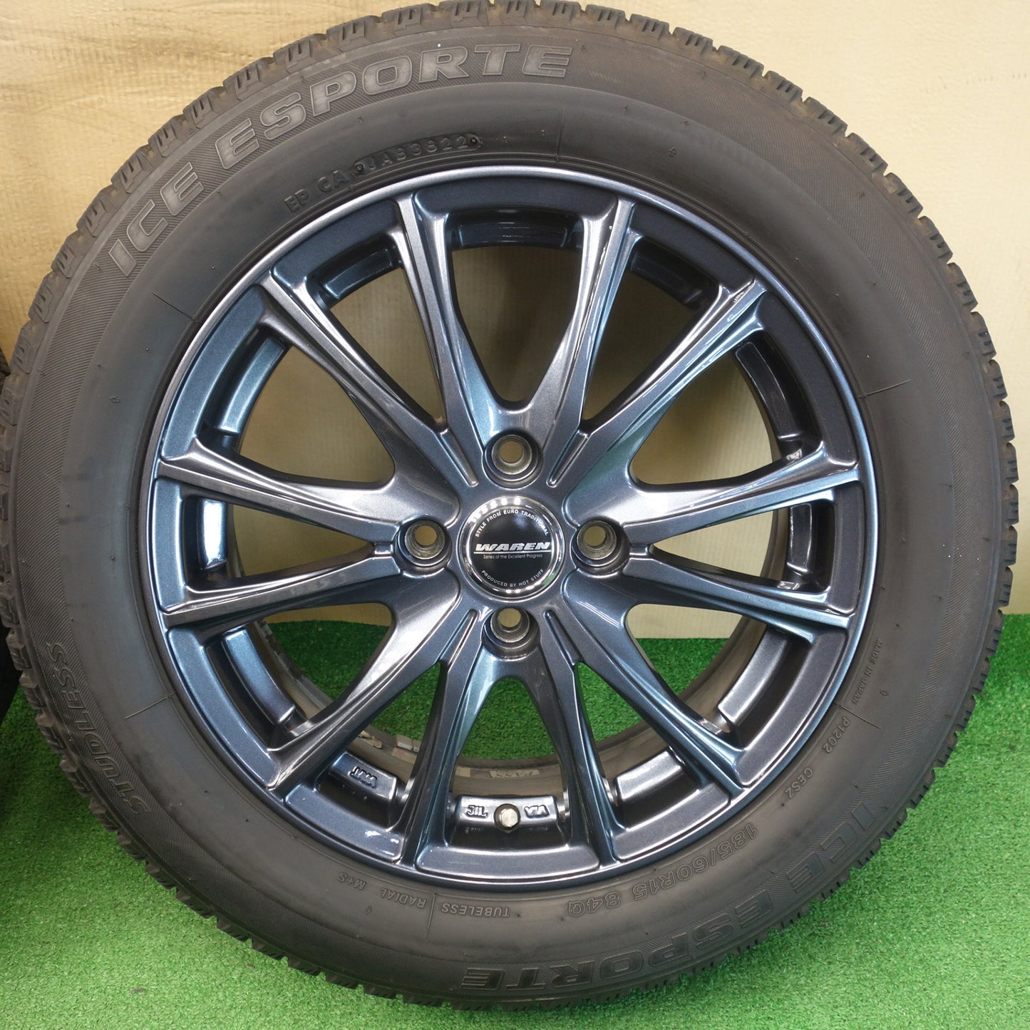 キレイ！22年★スタッドレス 185/60R15 アイスエスポルテ WAREN ヴァーレン 15インチ PCD100/4H★6051103KTス
