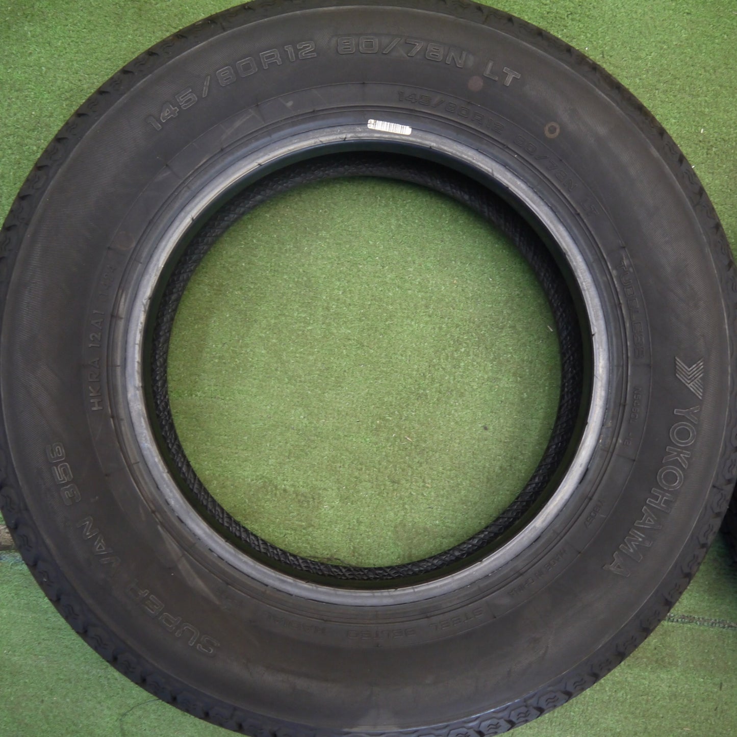 新車外し！24年★145/80R12 80/78N ヨコハマ SUPER VAN 356 タイヤ 12インチ 軽 トラック 軽 バン 等★6052605Hノタ