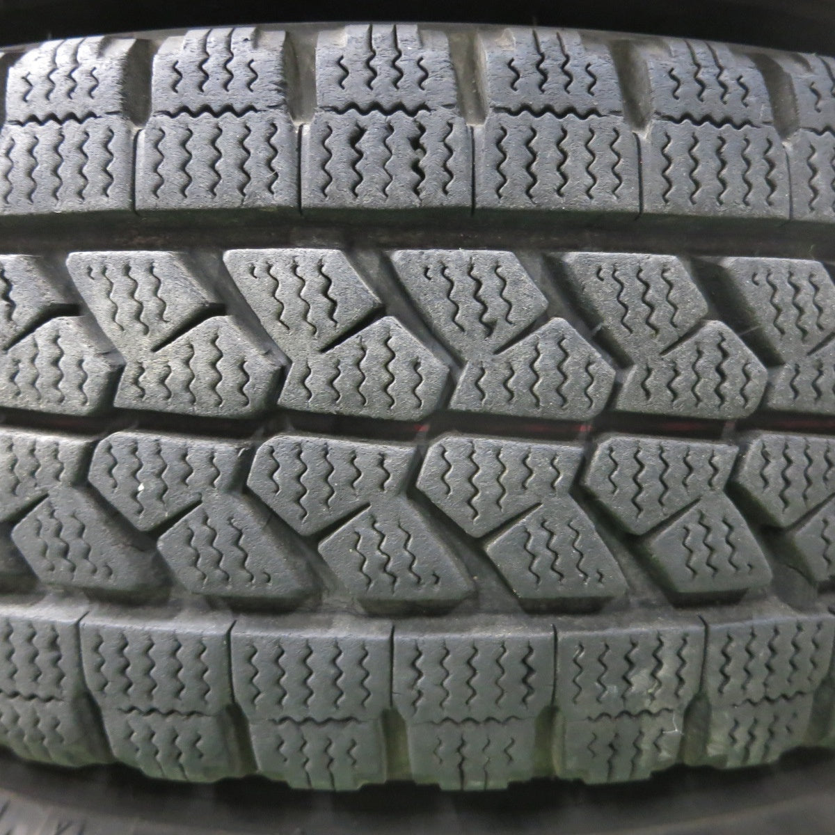 [送料無料] バリ溝！8.5分！6本★トラック タイヤ 195/75R15 109/107L スタッドレス ブリヂストン ブリザック W979 TOPY スチール 15インチ PCD203.2/5H★5031501ナス