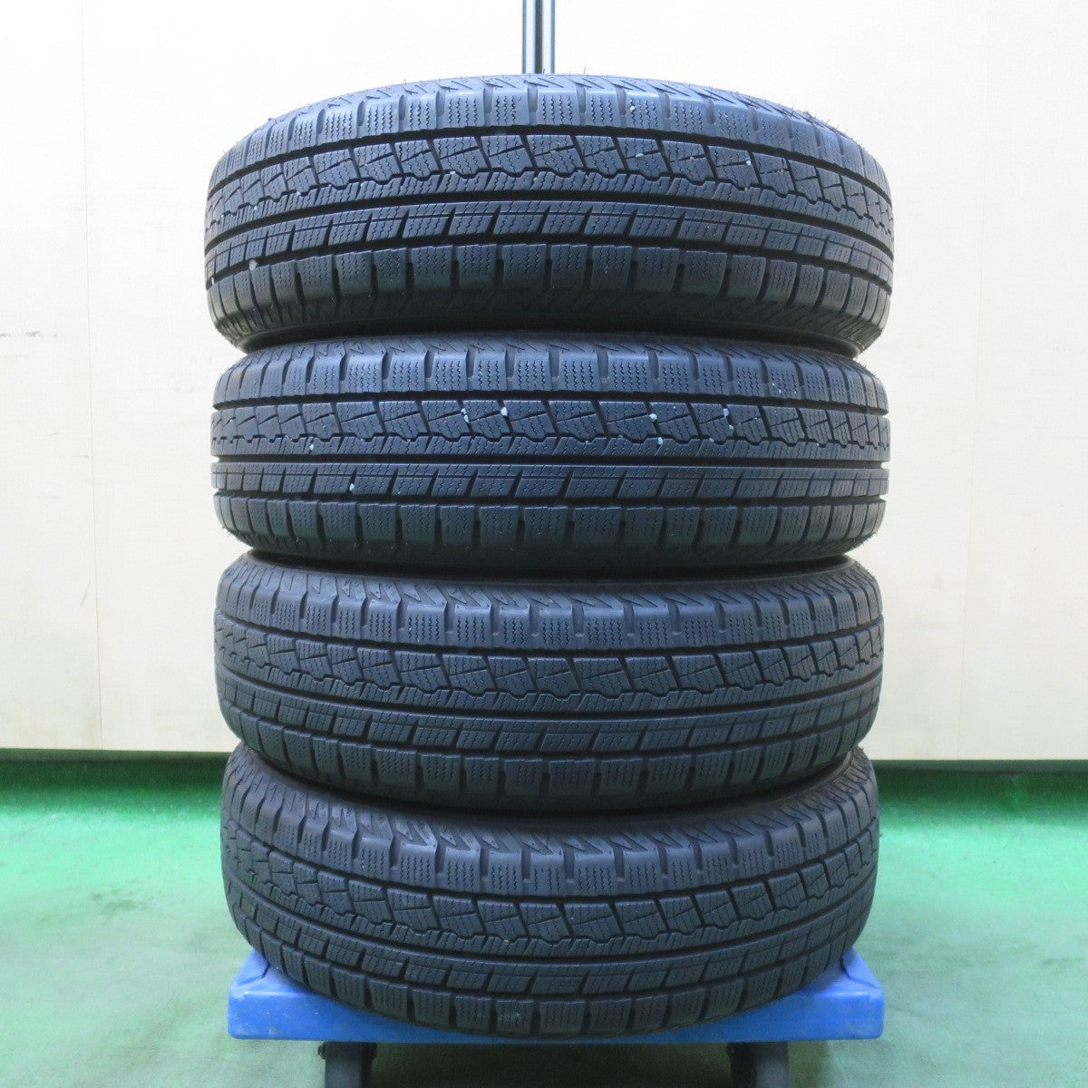 4本価格★スタッドレス 155/65R14 アイリンク Winter IL868 Verthandi ヴェルザンディ ヴェルサンディ 14インチ PCD100/4H★6012003イス