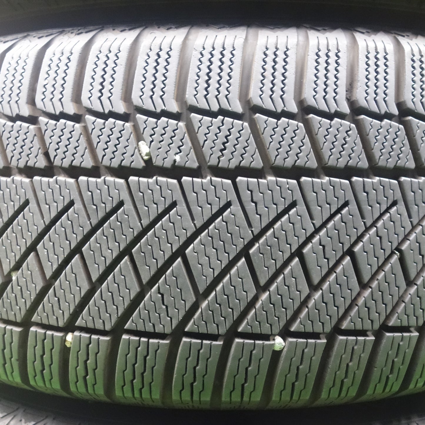 バリ溝！9分★BMW 等 IRVINE F01 225/55R17 スタッドレス バイキング WINTECH WT6 アーヴィン 17インチ PCD112/5H★5122503KTス