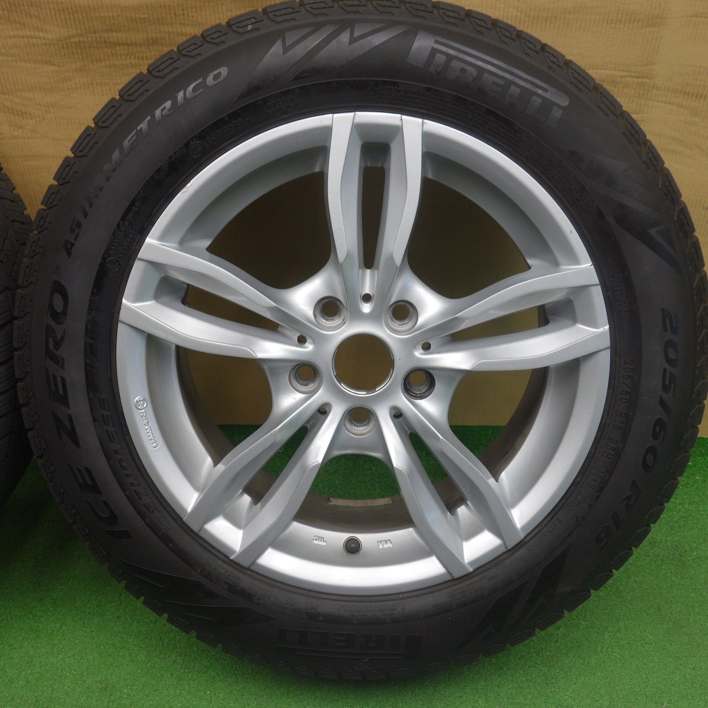 バリ溝！22年！9分◎BMW 等 MAK LUFT 205/60R16 スタッドレス ピレリ アイスゼロ アシンメトリコ マック ルフト 16インチ PCD112/5H◎6083001KTス