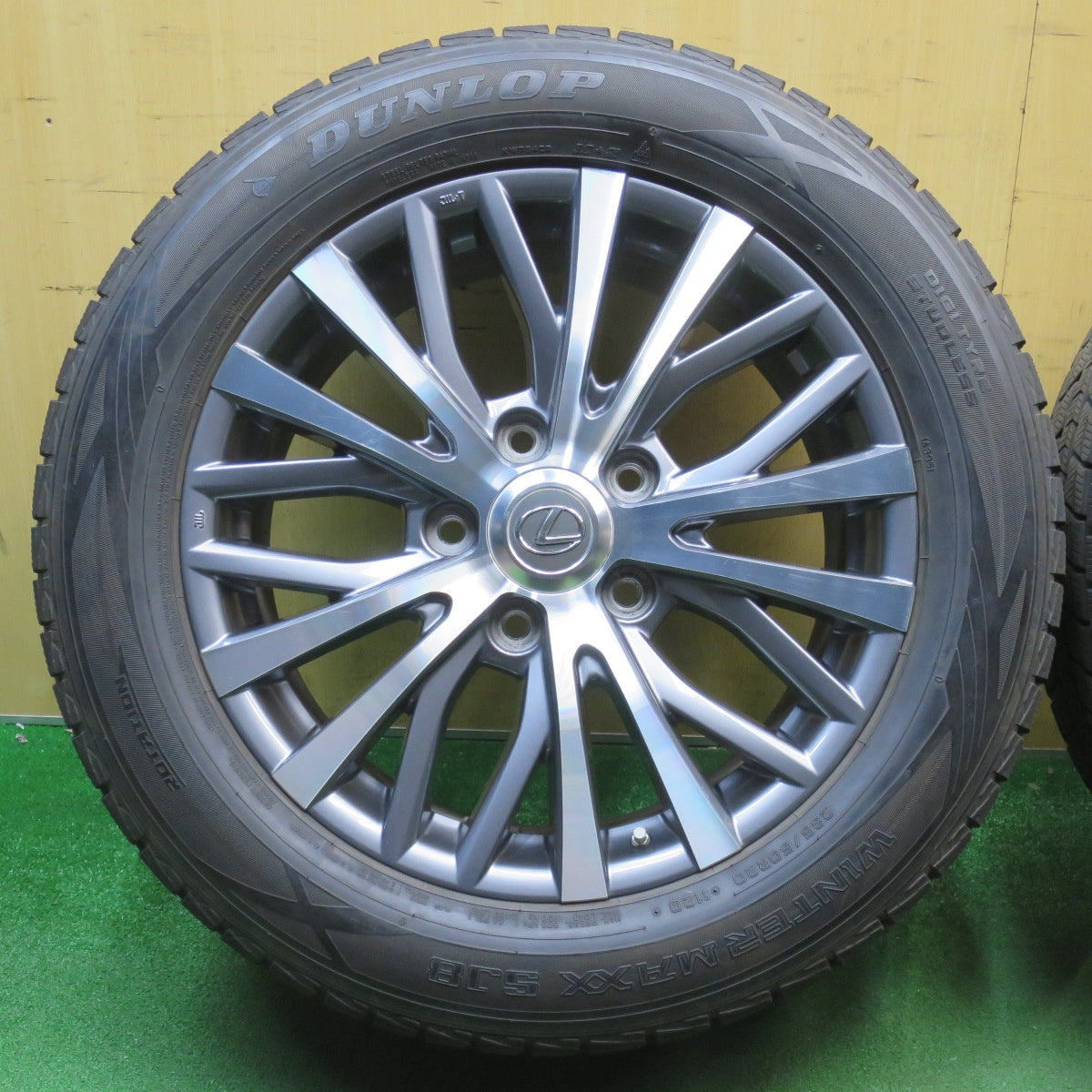 センサー付！バリ溝！キレイ！9.5分★レクサス LX 570 純正 285/50R20 スタッドレス ダンロップ ウインターマックス SJ8 20インチ PCD150/5H★6030401NJス