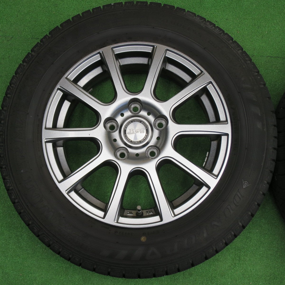 バリ溝！23年！キレイ！9.5分★スタッドレス 195/65R15 ダンロップ ウインターマックス 03 B-win 社外 アルミ 15インチ PCD114.3/5H★6040901NKス