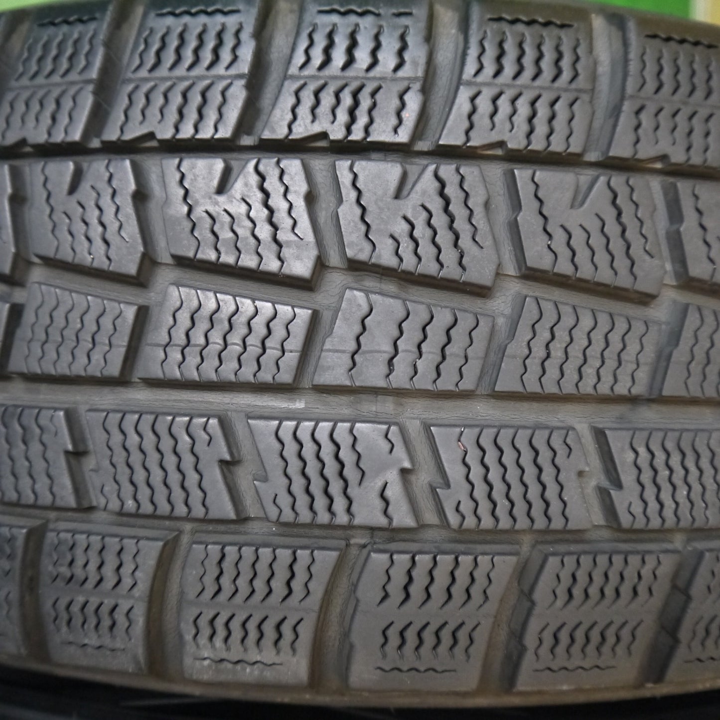 バリ溝！キレイ！8.5分★スタッドレス 185/65R15 ダンロップ ウインターマックス WM01 SCHNEIDER ATECH シュナイダー 15インチ PCD114.3/5H★5112604Hス