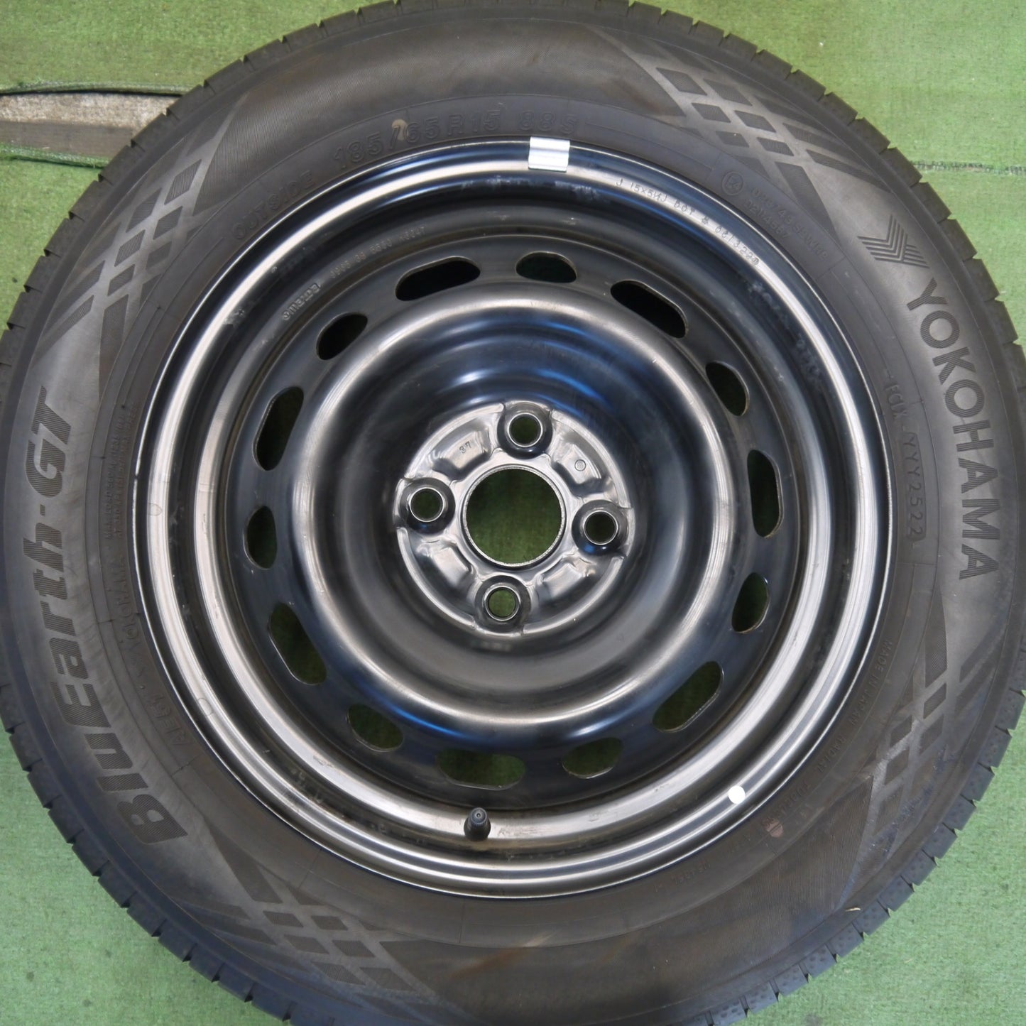バリ溝！22年！キレイ！9.5分◎マツダ デミオ 純正 スチール 185/65R15 ヨコハマ BluEarth-GT AE51 ブルーアース 15インチ PCD100/4H◎6072803Hノ