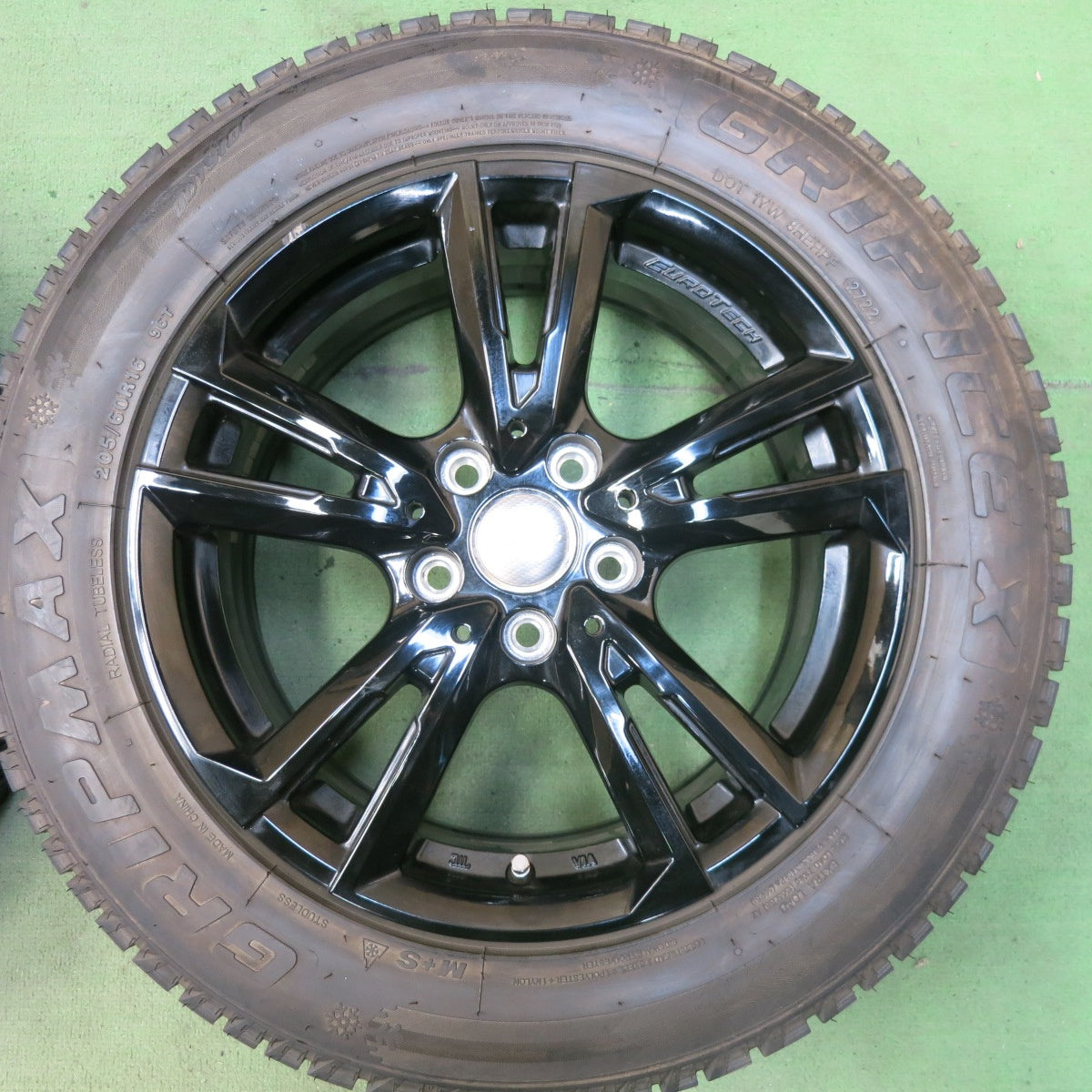 バリ溝！22年！9分★プジョー 308 等 EUROTECH GAYA SOLI 205/60R16 スタッドレス グリップマックス GRIP ICE X ユーロテック ガヤ ソリ PCD108/5H★5082605SKス