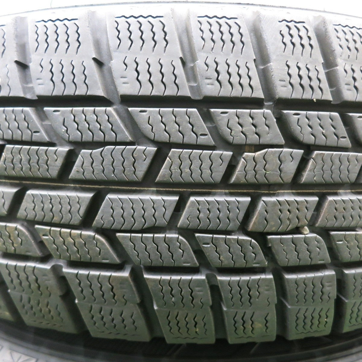 4本価格★スタッドレス 185/70R14 グッドイヤー アイスナビ6 VELVA ヴェルヴァ 14インチ PCD100/4H★4061803NJス