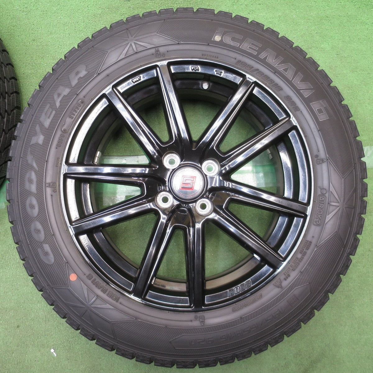 バリ溝！キレイ！8.5分◎スタッドレス 195/65R16 グッドイヤー アイスナビ6 SEIN ザイン 16インチ PCD100/4H◎6100902NJス
