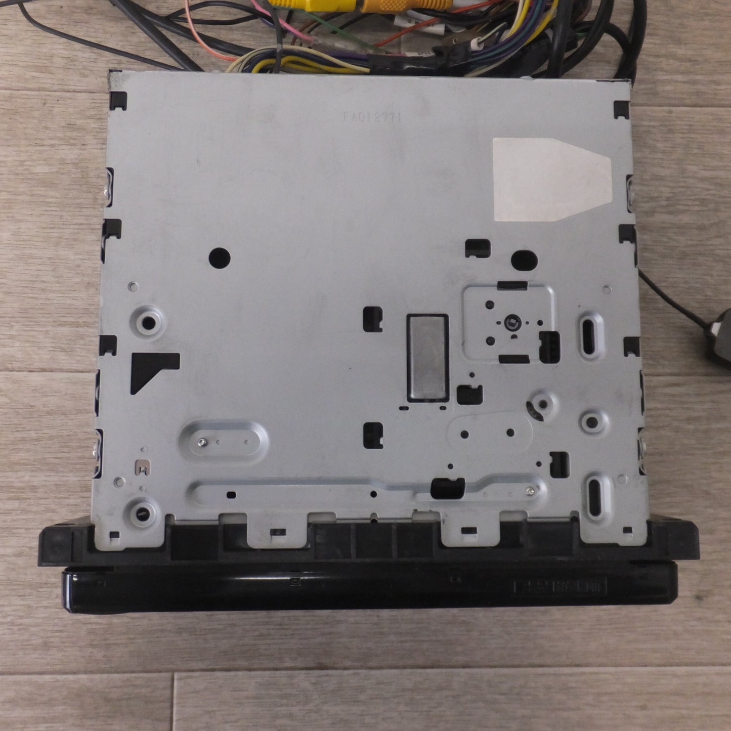 [送料無料] ★パナソニック Panasonic SDカーナビステーション Rシリーズ Strada CN-R300WD(47)★