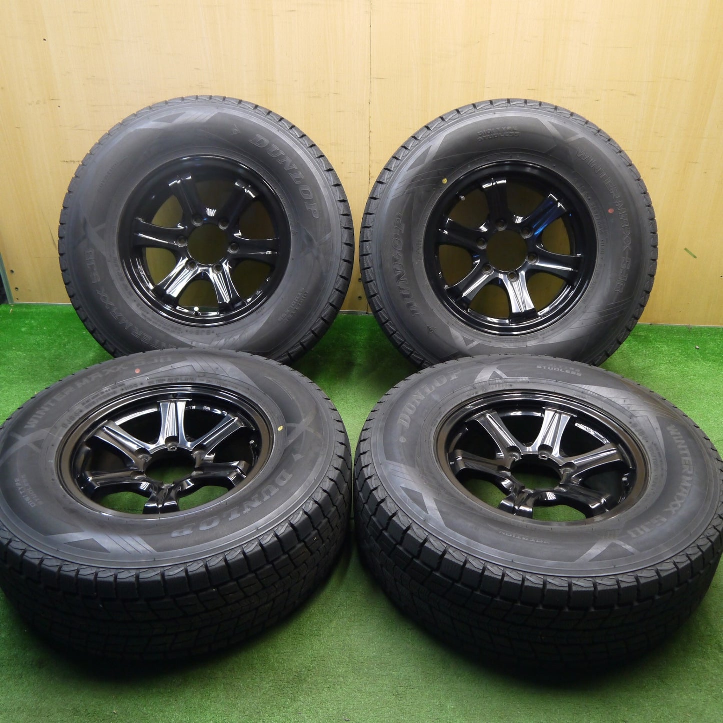 バリ溝！23年！キレイ！9.5分★KEELER 265/70R16 スタッドレス ダンロップ ウインターマックス SJ8 SJ8+ キーラー 16インチ PCD139.7/6H★5041103Hス