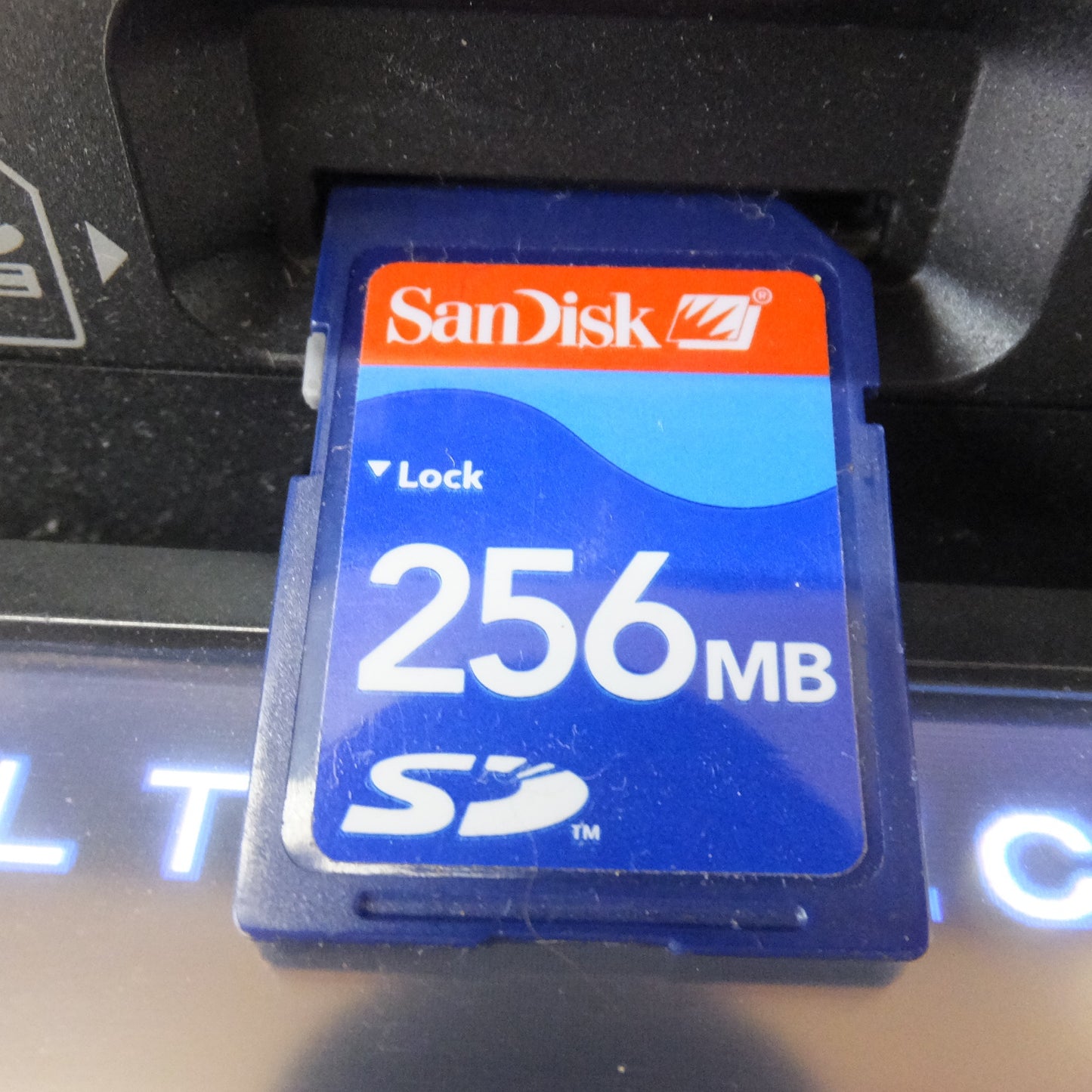 [送料無料] ★パナソニック製 ダイハツ 純正 メモリーナビゲーション NSZN-W63D 08545-K9084(22)★