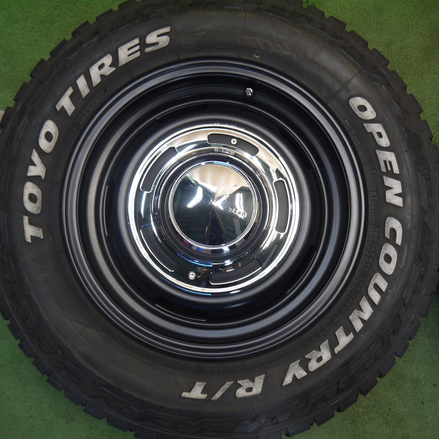 バリ溝！キレイ！9分◎DEAN CROSS COUNTRY CC3 185/85R16 105/103N 8PR トーヨー オープンカントリー R/T ディーン クロスカントリー 16インチ PCD139.7/5H◎6062402Hノ