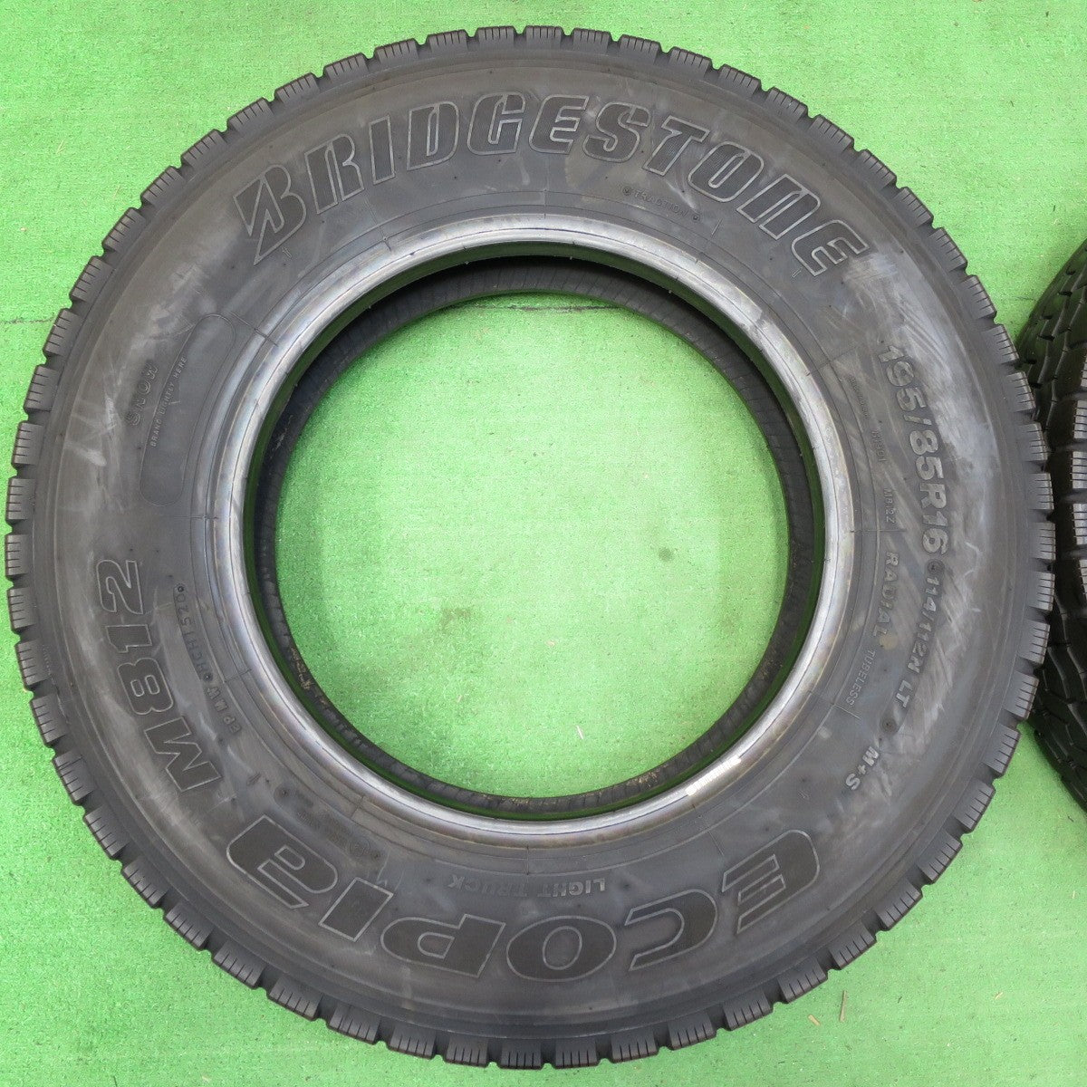 *送料無料* 4本価格！20年★トラック タイヤ 195/85R16 114/112N ブリヂストン エコピア M812 ミックス オールシーズン 16インチ★4071506イノタ
