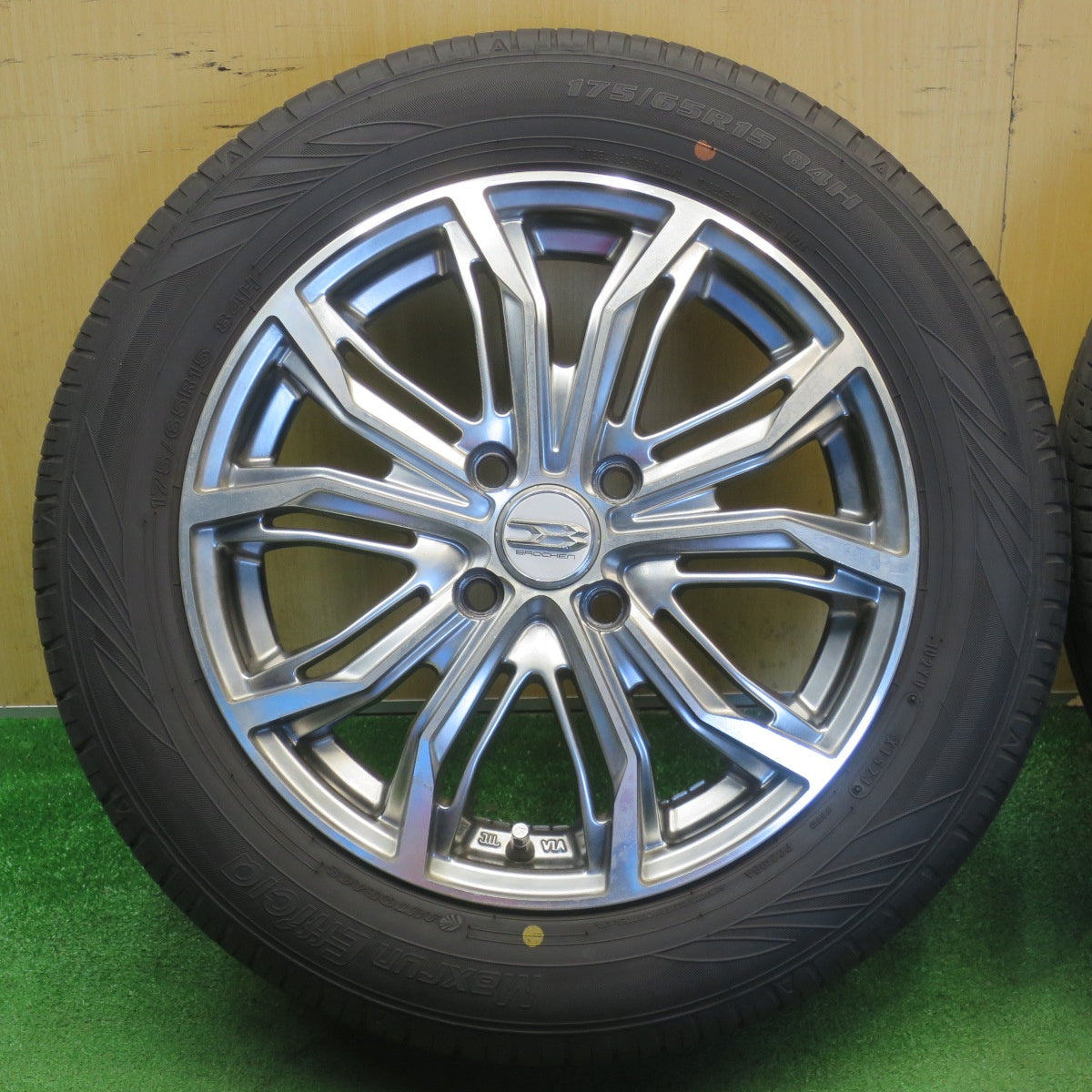 バリ溝！23年！9.5分★175/65R15 オートバックス Maxrun Efficia BROCKEN DS25 ブロッケン 15インチ PCD100/4H★6051012NJノ