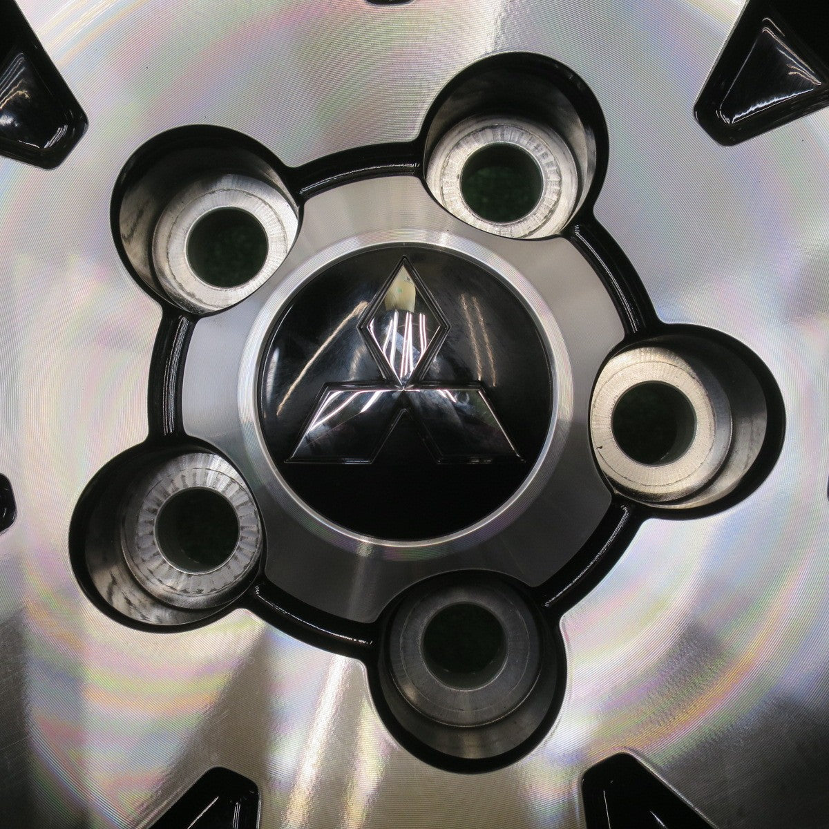 新車外し！25年★三菱 デリカ D:5 純正 225/55R18 ヨコハマ ジオランダー SUV G055 G055E 18インチ D5 PCD114.3/5H★5102205NJノ