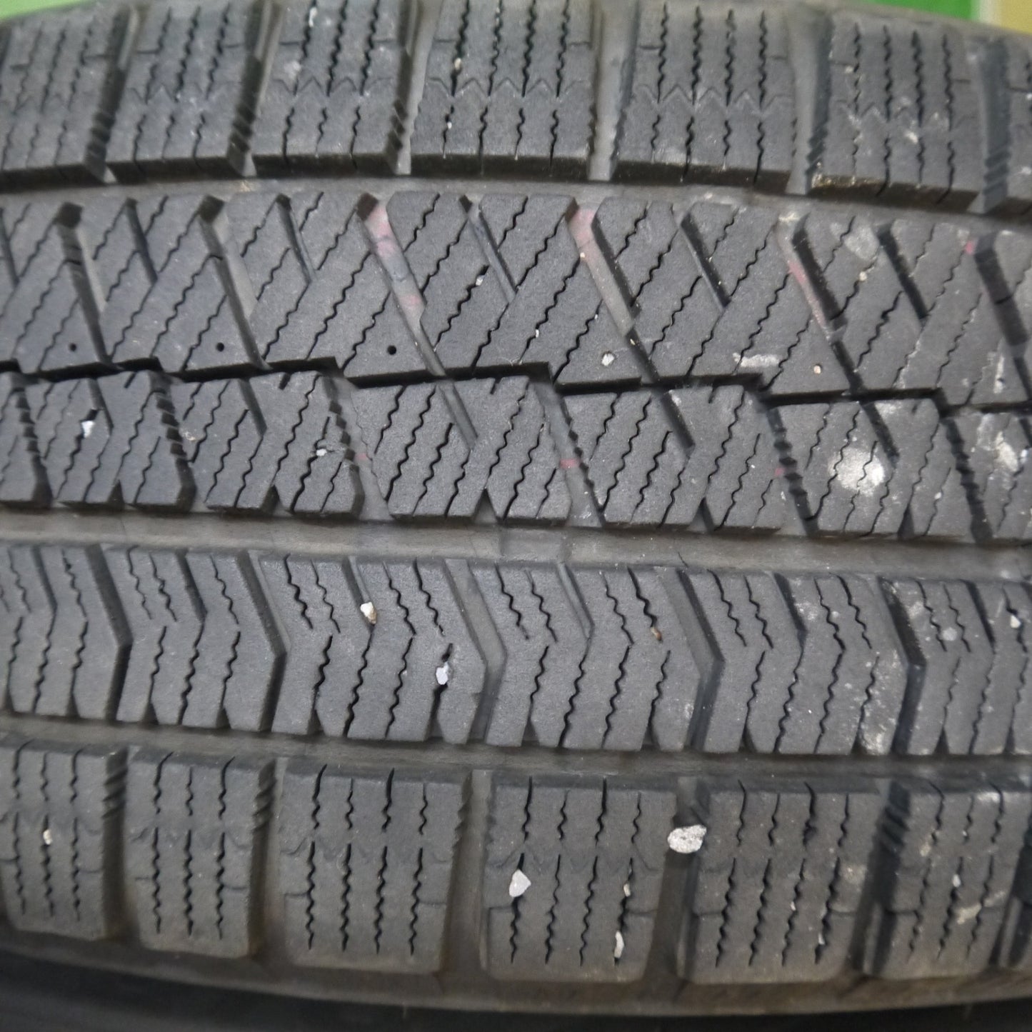 バリ溝！キレイ！8.5分★プリウス 等 195/65R15 スタッドレス ブリヂストン ブリザック VRX2 BALMINUM DS-M バルミナ 15インチ PCD100/5H★6011301Hス