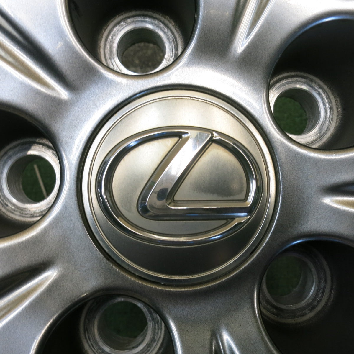 センサー付き！キレイ◎レクサス NX 純正 ホイール 17インチ 17×7J PCD114.3/5H◎6082204HAホ