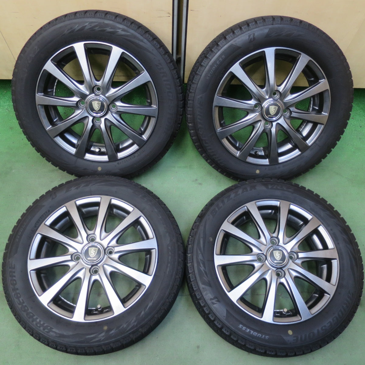 キレイ！24年◎スタッドレス 155/65R14 ブリヂストン ブリザック VRX2 MANARAY SPORT マナレイ スポーツ 14インチ PCD100/4H◎6091912イス