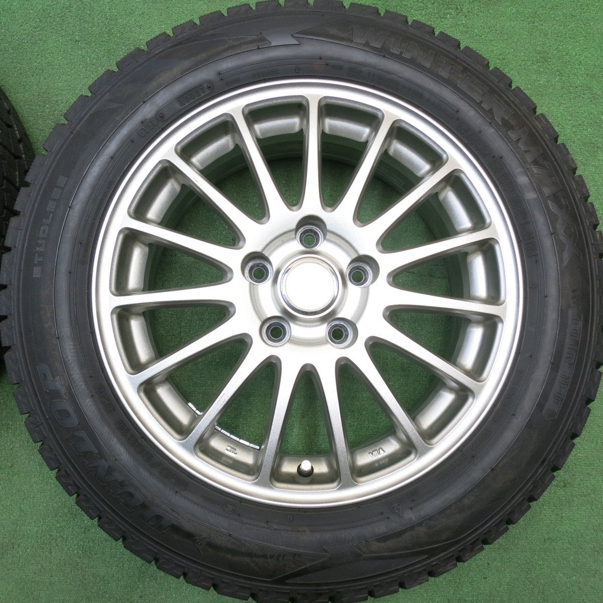 超バリ溝！9.5分以上★スタッドレス 205/60R16 ダンロップ ウインターマックス WM02 ECO FORME エコフォルム 16インチ PCD114.3/5H★6021501HAス