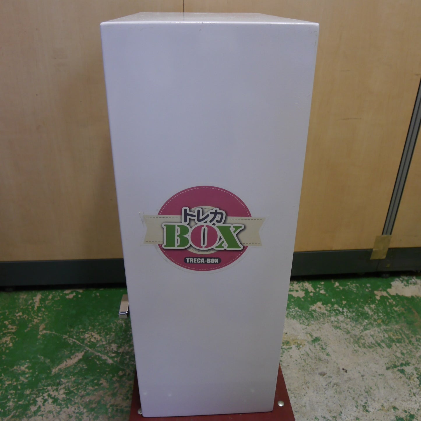 [送料無料] ☆手動式 自動 販売機 トレカ BOX トレーディング カード ボックス 自販機 ガチャ ガチャ メーカー 型式 不明 現状品④☆