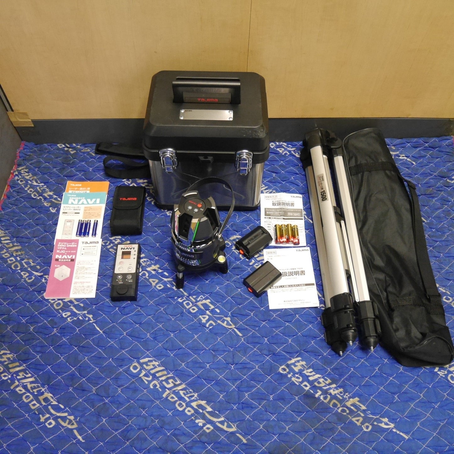 [送料無料] 三脚 受光器 付き☆Tajima タジマ グリーン レーザー 墨出し器 ZEROG2LN-KJC SFRCV-GNAVI2 ZERO GREEN NAVI ジンバル KJC 墨出器 測定器 TJM 現状品☆