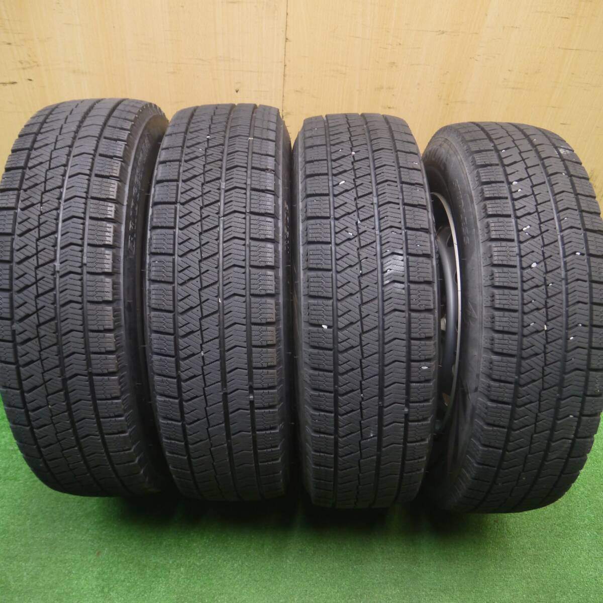 バリ溝!23年!キレイ!9分★スタッドレス 175/70R14 ブリヂストン ブリザック VRX2 スチール PCD100 114.3/4H マルチ★4110601Hス