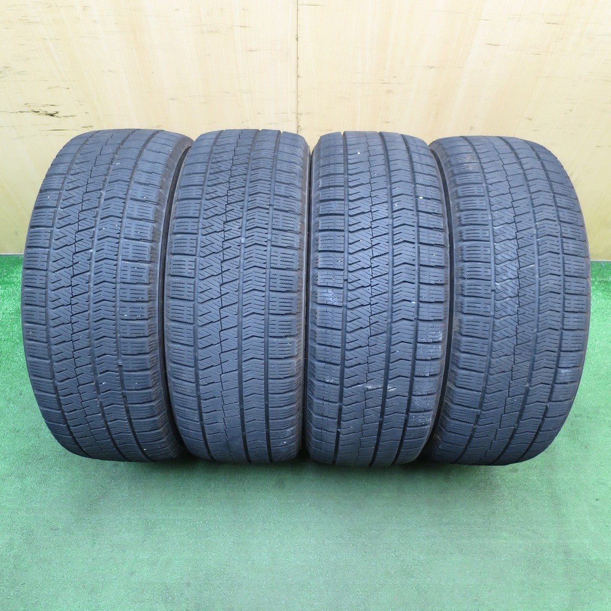バリ溝！23年！9.5分★スタッドレス 215/50R17 ブリヂストン ブリザック VRX2 SIBILLA NEXT W45 シビラ 17インチ PCD114.3/5H★5061202NJス
