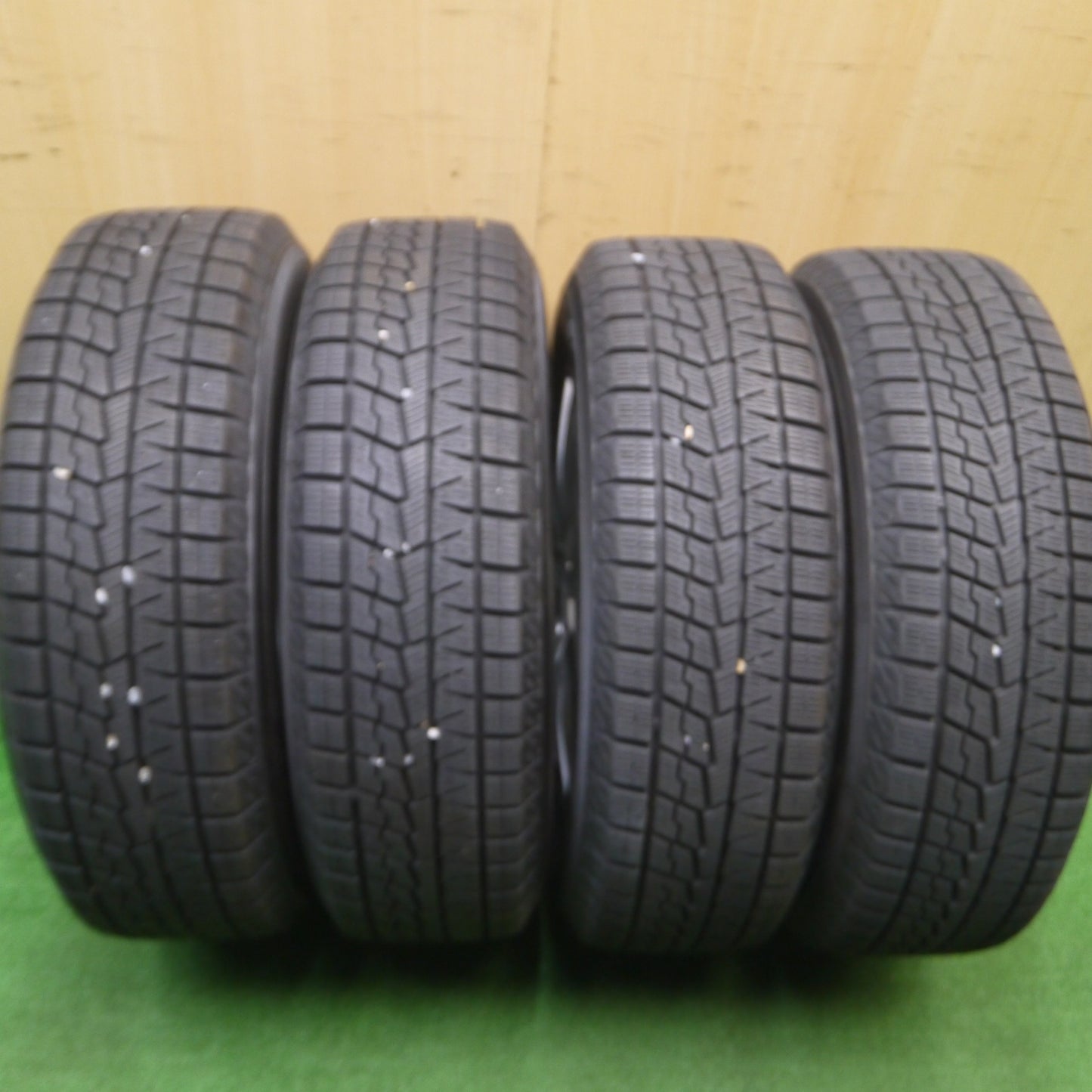 [送料無料] バリ溝！22年！キレイ！ほぼ10分★スタッドレス 175/70R14 ヨコハマ アイスガード iG70 ravrion RS01 ラブリオン 14インチ PCD100/4H★4110102Hス