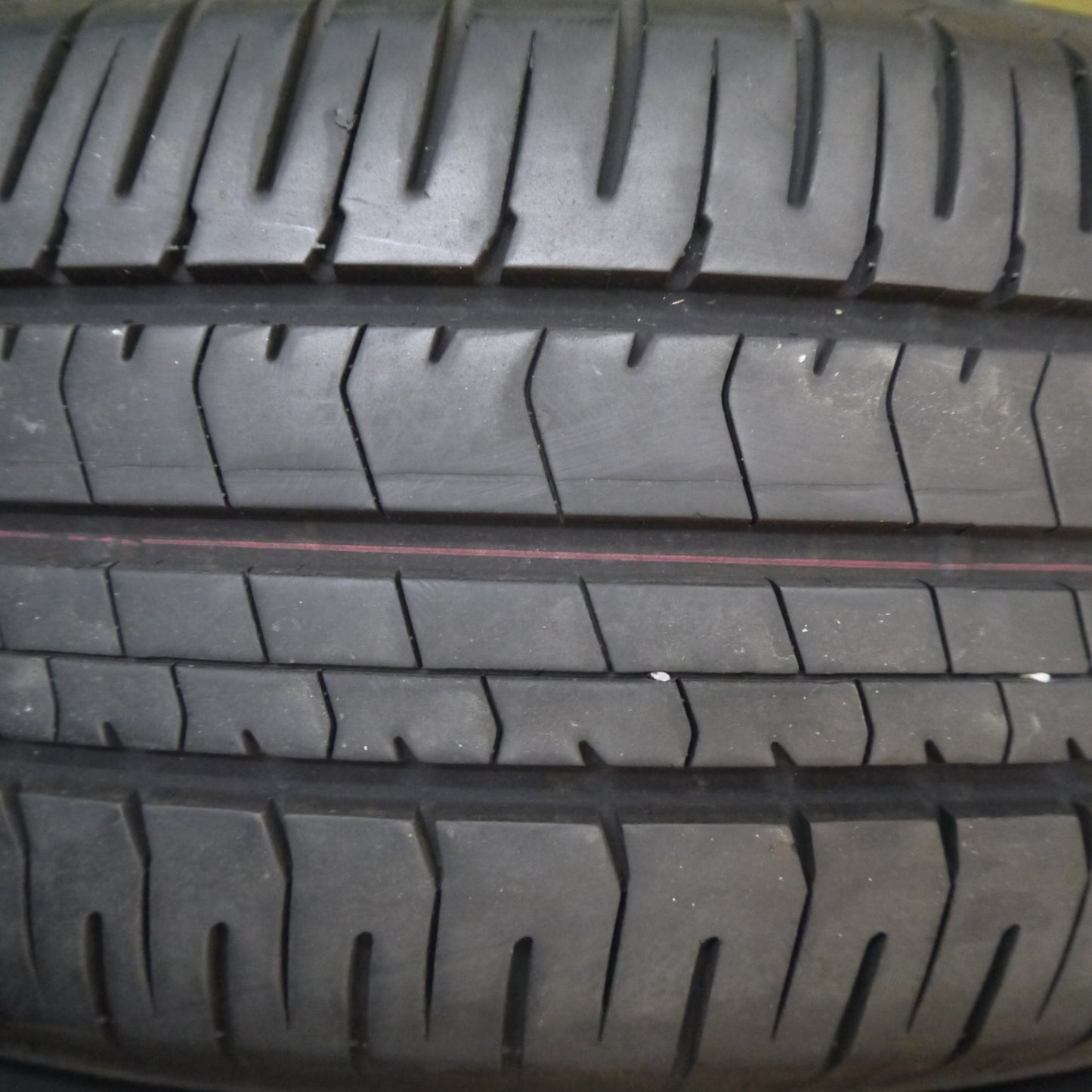 バリ溝！24年！9分★195/65R15 ブリヂストン エコピア NH200 タイヤ 15インチ プリウス ノア ヴォクシー セレナ 等★5122202Hノタ