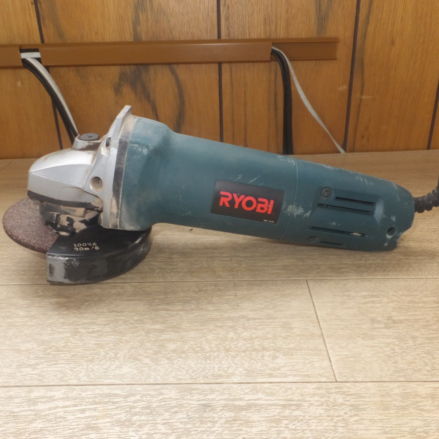 [送料無料] ★リョービ RYOBI マイジスクグラインダ MG-102　砥石外径 100mm　100V 550W 50/60Hz 5.8A★