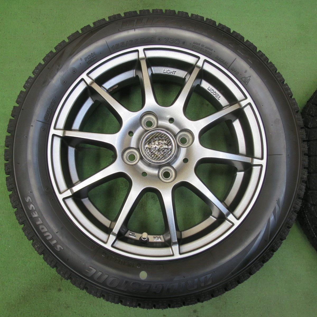 未使用！21年！キレイ★スタッドレス 155/65R14 ブリヂストン ブリザック VRX SCHNEIDER シュナイダー 14インチ PCD100/4H★5101608イス