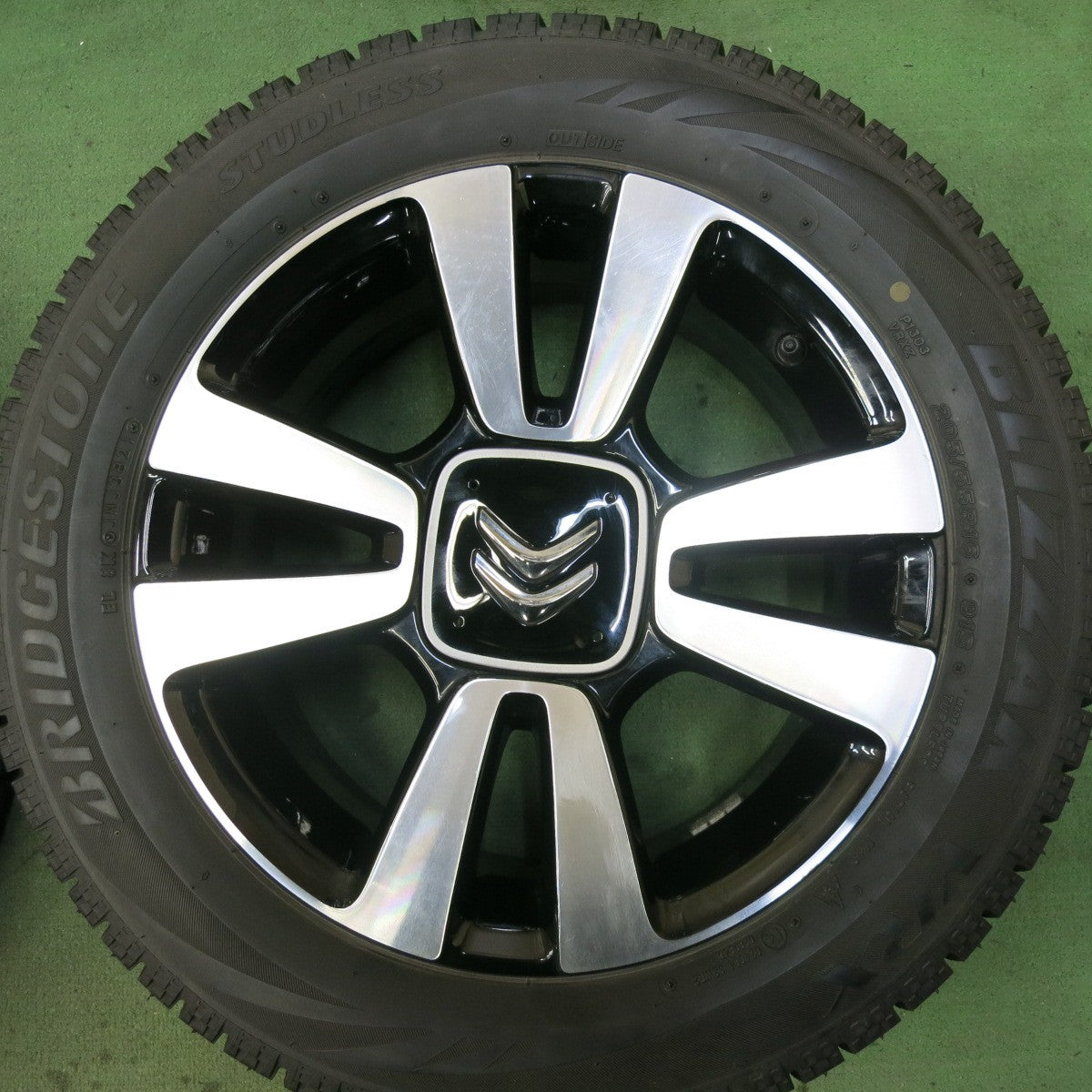 バリ溝！21年！9.5分★シトロエン C3 純正 205/55R16 スタッドレス ブリヂストン ブリザック VRX 16インチ PCD108/4H★5090602SKス