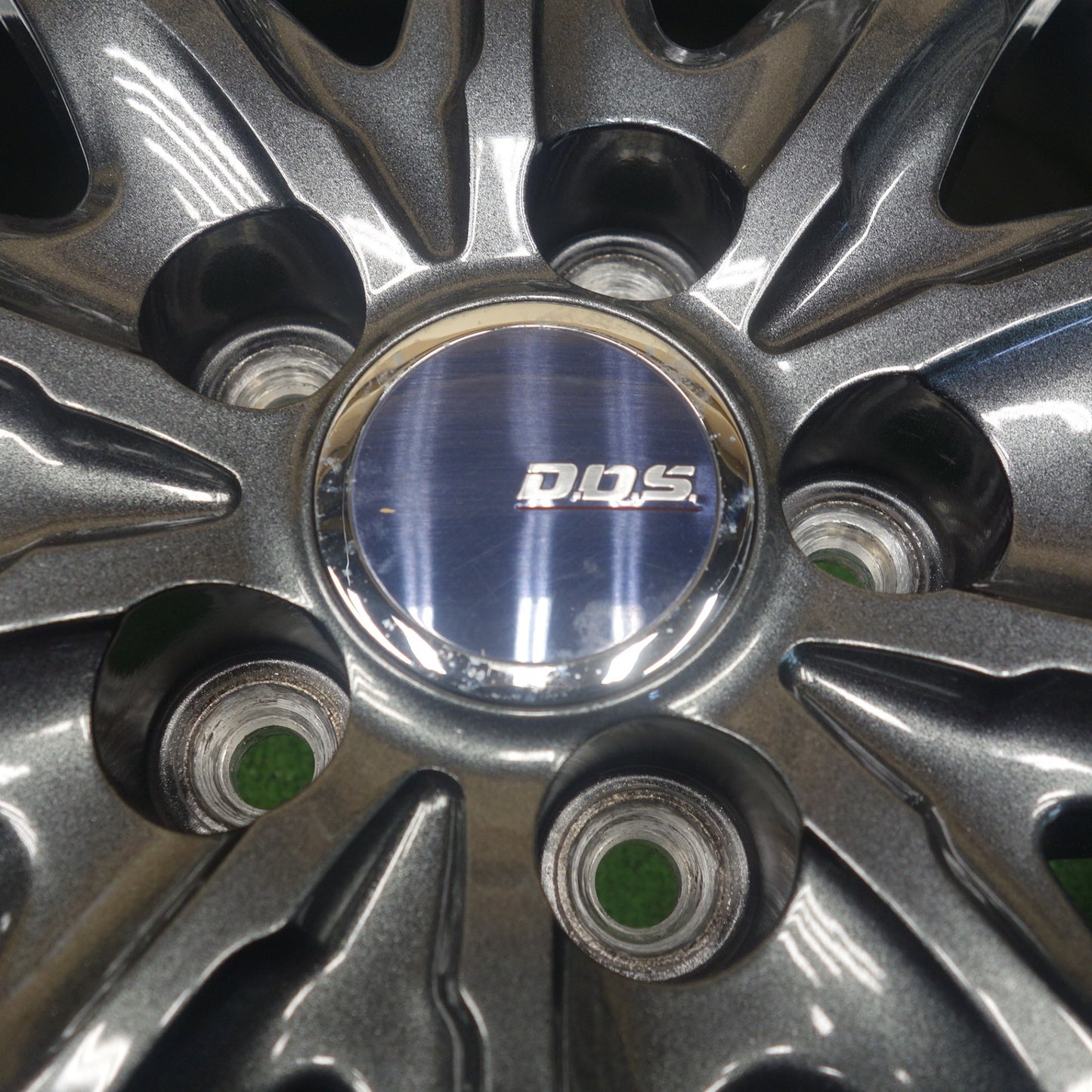 バリ溝！23年！キレイ！ほぼ10分◎シエンタ 等 185/60R15 スタッドレス グッドイヤー アイスナビ7 D.O.S. DOS 15インチ PCD100/5H◎6060103KTス