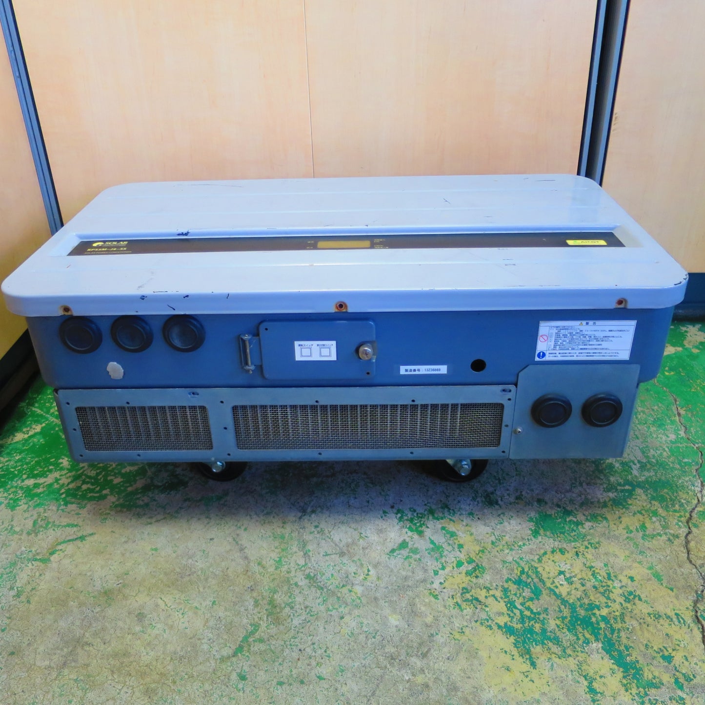 [送料無料] ☆オムロン ソーラー パワーコンディショナー KP55M-J4-SS SOLAR FRONTIER☆