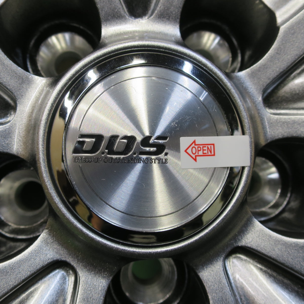未使用！24年★プリウス 等 195/65R15 スタッドレス ブリヂストン ブリザック VRX2 D.O.S. DOS 15インチ PCD100/5H★5090102イス