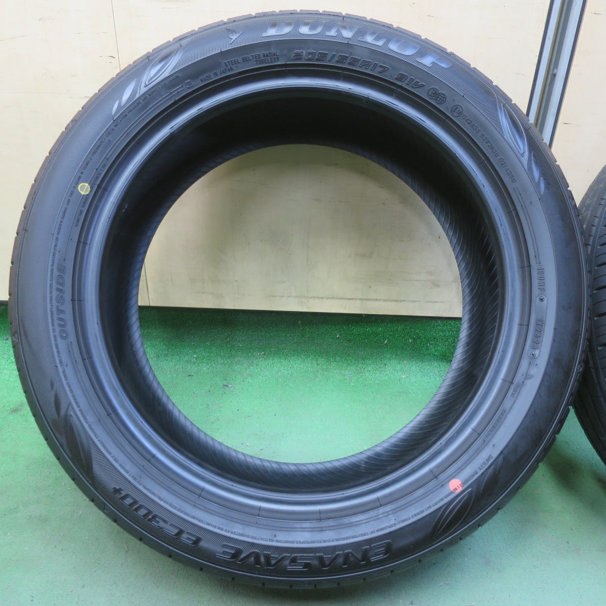 新車外し！26年◎205/55R17 ダンロップ エナセーブ EC300+ タイヤ 17インチ ノア ヴォクシー エスクァイア セレナ ステップワゴン 等◎6092507イノタ