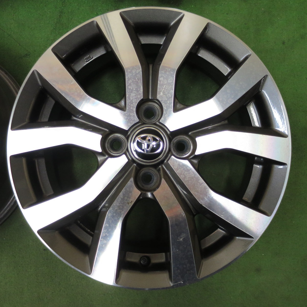 4本価格◎トヨタ ルーミー タンク 純正 ホイール 15インチ 15×5J PCD100/4H◎6082202NGホ
