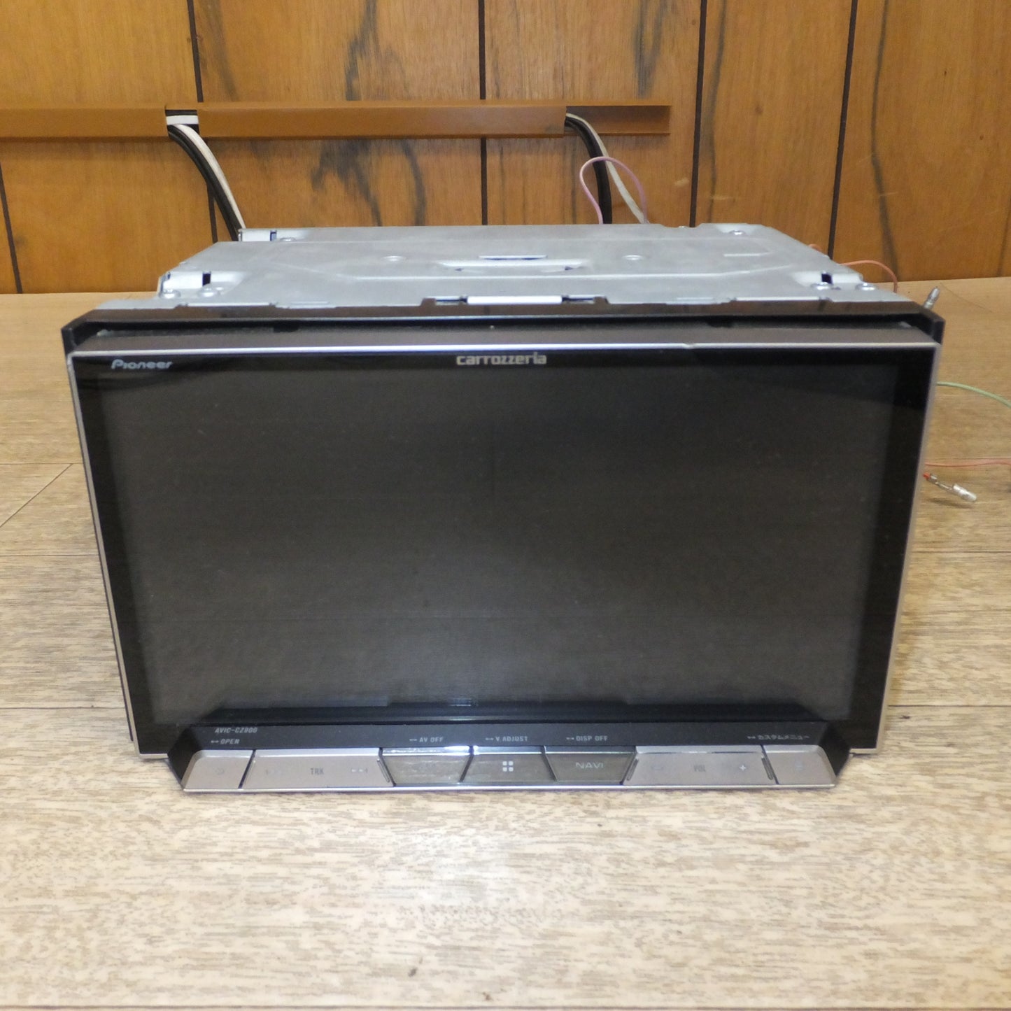 [送料無料] ★カロッツェリア carrozzeria メモリーナビゲーション カーナビ サイバーナビ AVIC-CZ900★