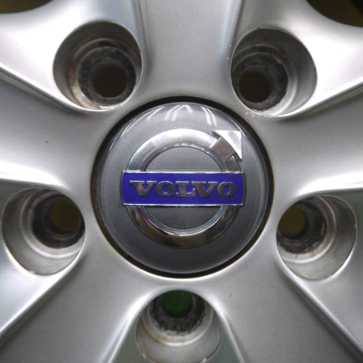 4本価格★ボルボ 等 AGA TARGA 205/60R16 スタッドレス ピレリ アイスアシンメトリコ 16インチ PCD108/5H★4071609Hス