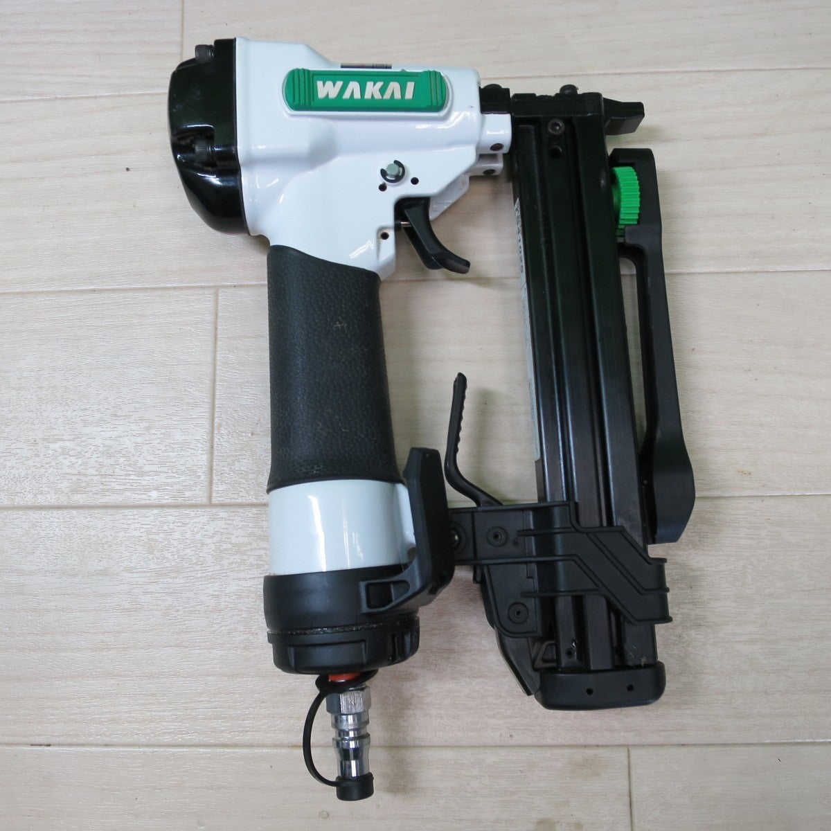 [送料無料] キレイ☆WAKAI ワカイ エア タッカー TS41025 エアー ツール 工具 釘打ち機 釘打機 若井産業☆