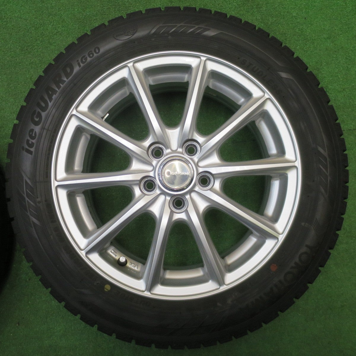 バリ溝！22年！キレイ！9.5分以上★シエンタ 等 185/60R15 スタッドレス ヨコハマ アイスガード iG60 ECO FORME SE-15 エコフォルム 15インチ PCD100/5H★5120410NJス
